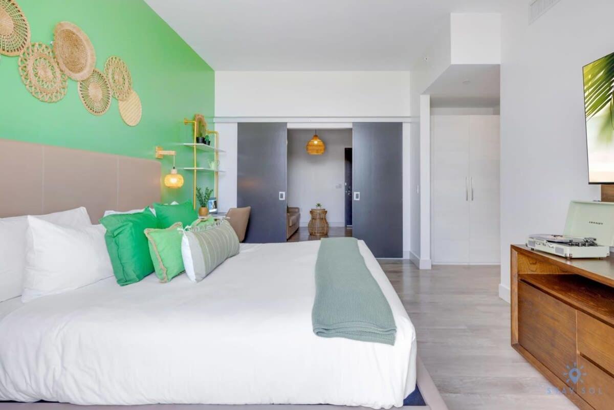 Rooftop Pool - Balcony - Hollywood Beach Broad - Walk Exterior foto