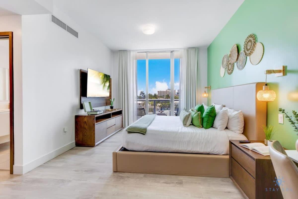Rooftop Pool - Balcony - Hollywood Beach Broad - Walk Exterior foto